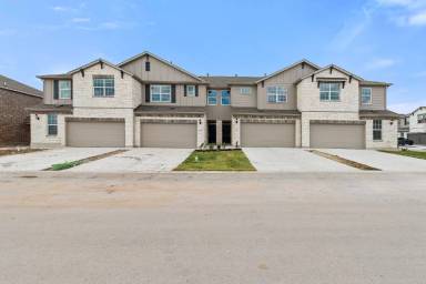 Main picture of 17102 Carmel Cricket Dr