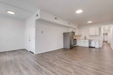 Main picture of 603 E Warrington Ave