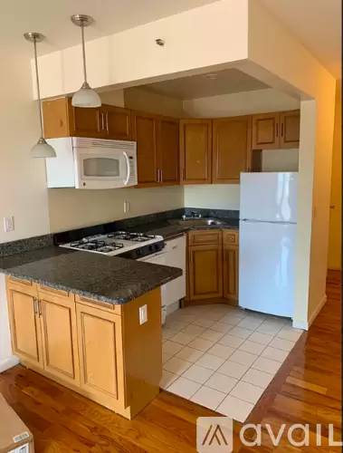 Main picture of 37-14 32nd St