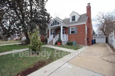 Main picture of 1724 S Oakland St