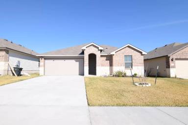 Main picture of 5801 Amelia Earhart Blvd