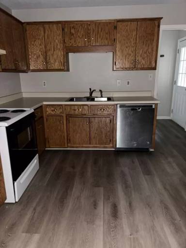 Main picture of 154 13th Ave NW