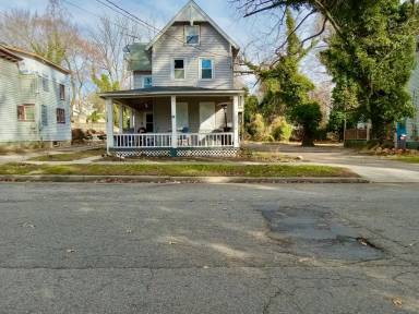 Main picture of 53 Lincoln St