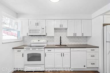 Main picture of 2186 Pauline Ave