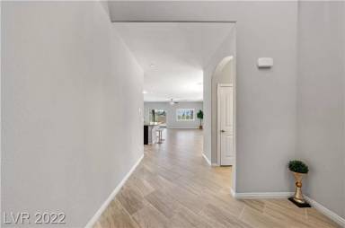 Main picture of 109 Strone St