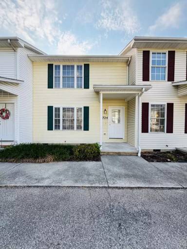 Main picture of 724 Park St