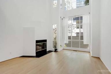 Main picture of 1 Jennifer Pl