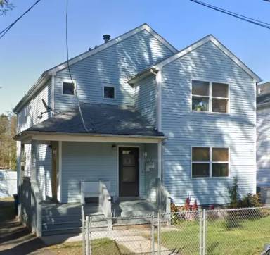 Main picture of 103 Adeline St