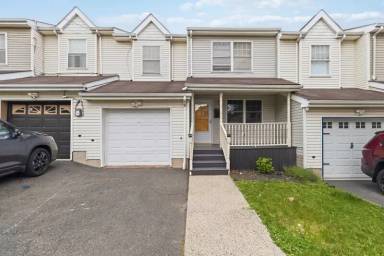 Main picture of 289 Muhammad Ali Ave