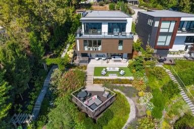 Main picture of 7740 Seward Park Ave S