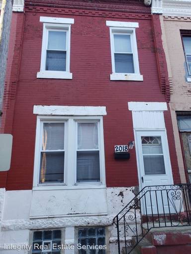 Main picture of 2018 W Hagert St