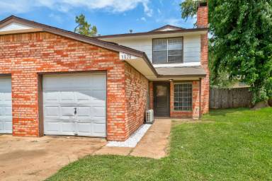 Main picture of 3802 Penny Dr