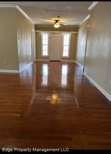 Main picture of 1013 S Bonham St