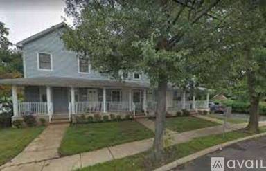 Main picture of 263 S Main St