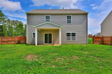 Main picture of 804 Sunseeker Dr