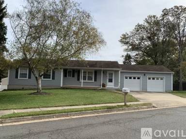 Main picture of 114 Birch St NE