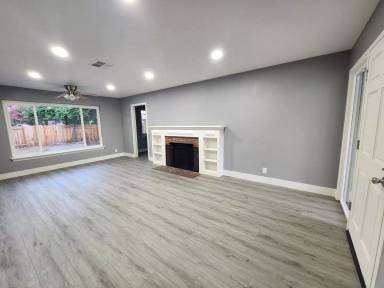 Main picture of 4831 76th St
