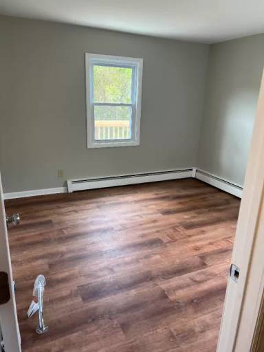 Main picture of 24 Steinhardt Ave