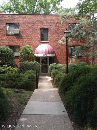 Main picture of 1563 N Colonial Ter