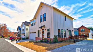 Main picture of 2647 N Wallis Aly
