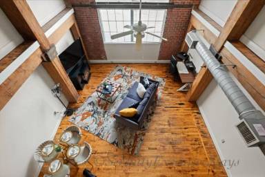 Main picture of 333 Oliver Hill Way