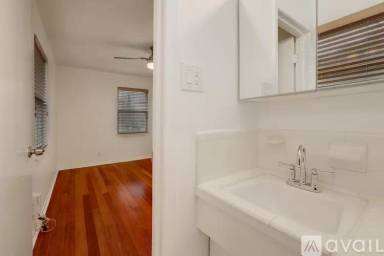 Main picture of 7411 Creekwood Rd