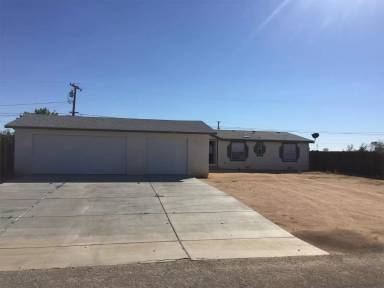 Main picture of 9150 Peach Ave