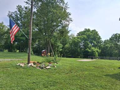 Main picture of 7011B Kimmel Rd