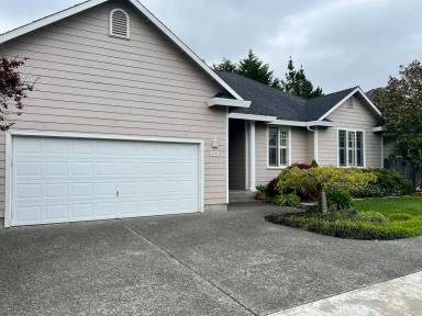 Main picture of 4835 Dickson Dr