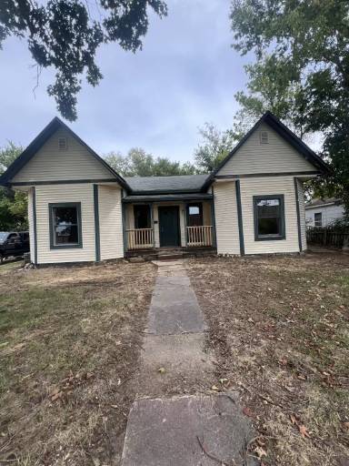 Main picture of 222 S Church St