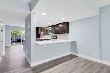 Main picture of 5555 N Ocean Blvd