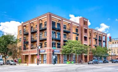 Main picture of 4700 N Western Ave