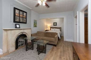 Main picture of 328 W 47th St