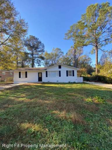 Main picture of 4534 Sentry St