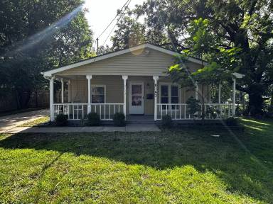 Main picture of 8143 Ditzler Ave