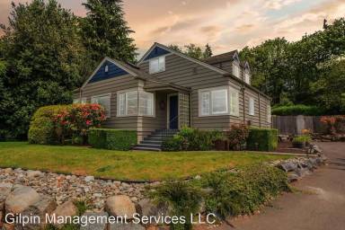 Main picture of 2011 Bickford Ave