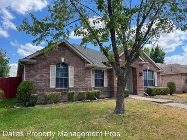 Main picture of 1829 Cedar Vista Dr