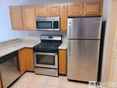 Main picture of 2028 Orchard Ln