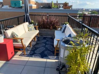 Main picture of 2424 17th St NW