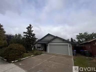 Main picture of 1033 Crimson Ct