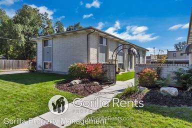 Main picture of 466 E Woodland Ave