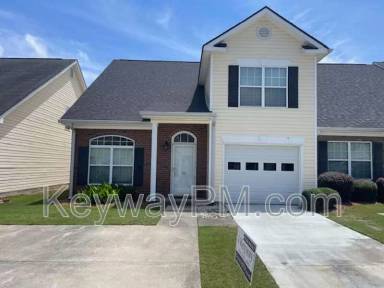 Main picture of 318 Hogan Way
