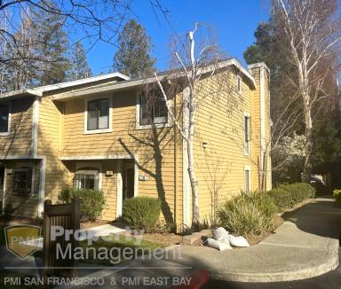 Main picture of 739 Center Ave