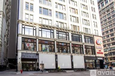 Main picture of Metropolis Condo