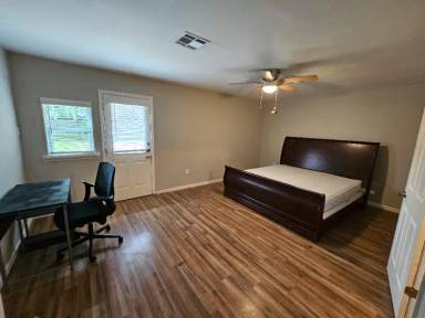 Main picture of 19403 Youngtree Cir