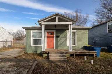 Main picture of 1622 W Admiral Ave