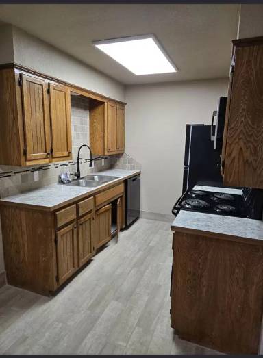Main picture of 901 Ironwood St