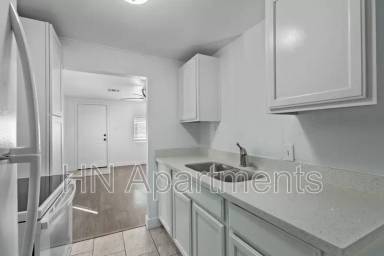 Main picture of 4241 N 17th Street Apartments