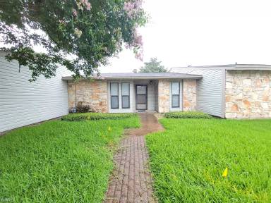 Main picture of 2501 Longmire Dr