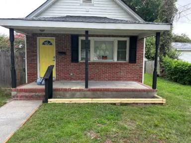 Main picture of 36 Sycamore Ave